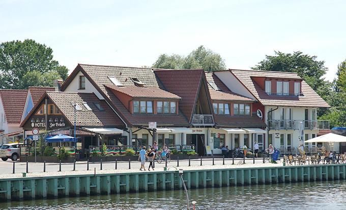 Hotel Zur Bruecke Greifswald Ngoại thất bức ảnh
