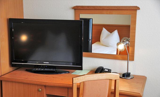 Hotel Zur Bruecke Greifswald Phòng bức ảnh