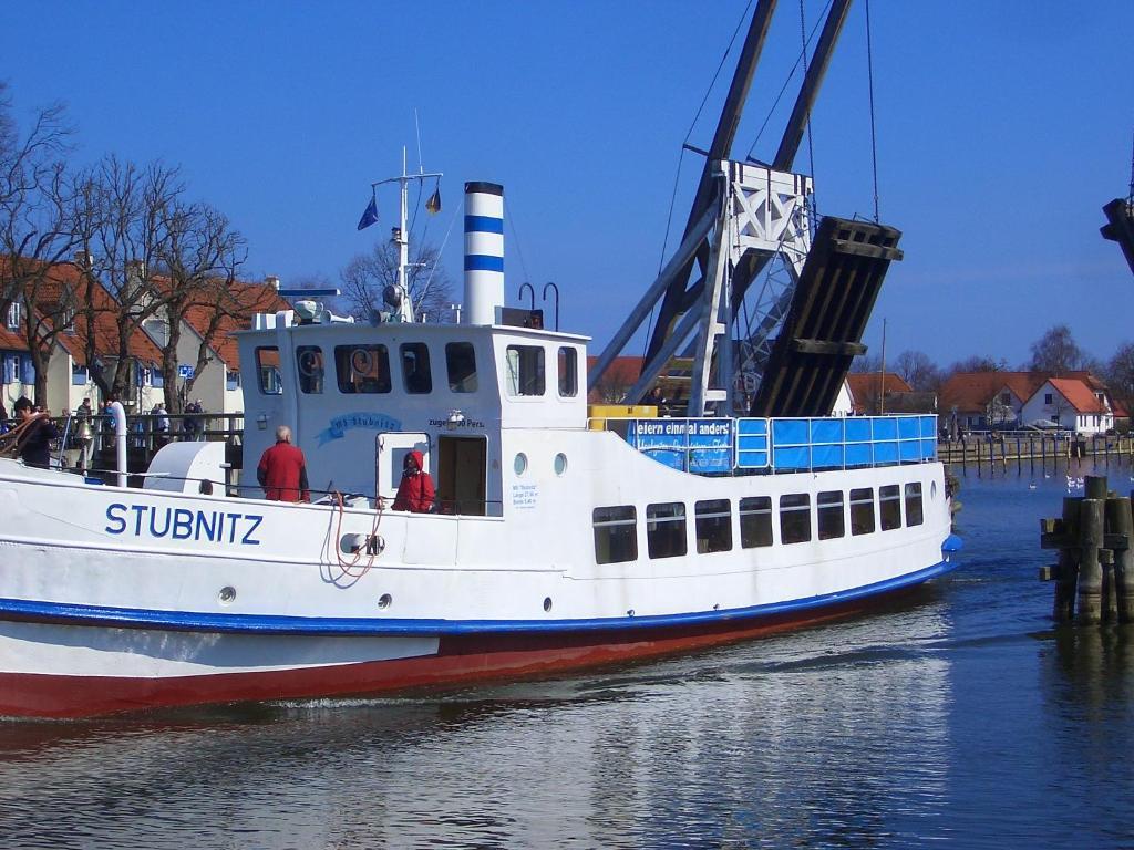Hotel Zur Bruecke Greifswald Ngoại thất bức ảnh